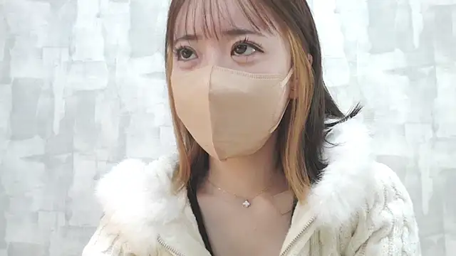 LOVE MOMO LOVE online show from 19, 1, 2025