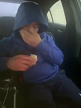 Snapshot of EatMyCake831 chatting on 17, 12, 2024 EatMyCake831 online show from 17, 12, 2024