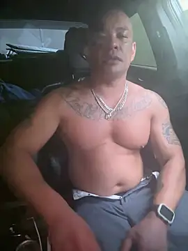 Snapshot of EatMyCake831 chatting on 1, 1, 2025 EatMyCake831 online show from 1, 1, 2025