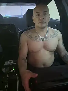 Snapshot of EatMyCake831 chatting on 12, 1, 2025 EatMyCake831 online show from 12, 1, 2025