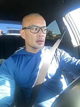 Snapshot of EatMyCake831 chatting on 28, 10, 2025 EatMyCake831 online show from 28, 10, 2025