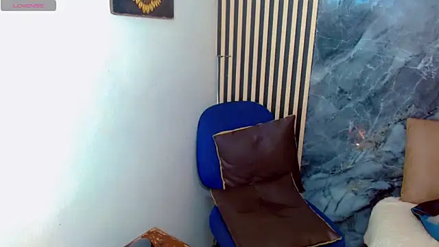 Isalombardi online show from 3, 3, 2025