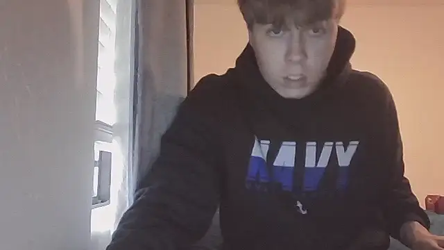 subslutroyalz online show from 27, 7, 2026