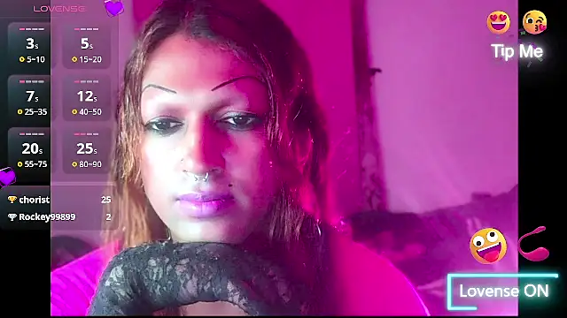 Snapshot of MmmMonikaBabie chatting on 25, 4, 2026 MmmMonikaBabie online show from 25, 4, 2026