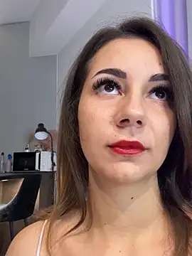 BelleSkye online show from 15, 10, 2025