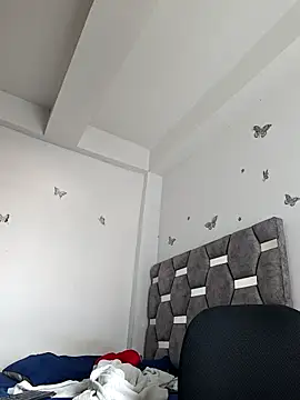 aurelialux online show from 8, 11, 2025