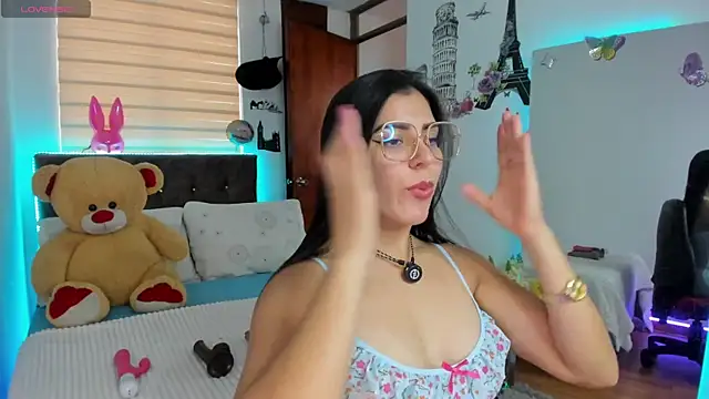 Luxxur69 online show from 28, 4, 2026