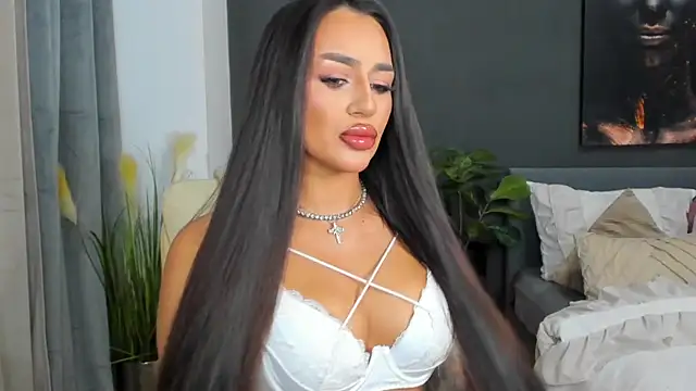 Sonia  Rey online show from 16, 10, 2025