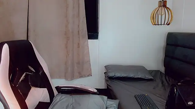 Snapshot of Oriana_braom chatting on 22, 1, 2025 Oriana braom online show from 22, 1, 2025