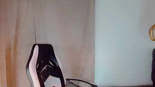 Snapshot of Oriana_braom chatting on 26, 2, 2025 Oriana braom online show from 26, 2, 2025