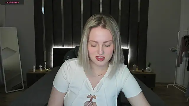  Sarah Soul  online show from 5, 2, 2025