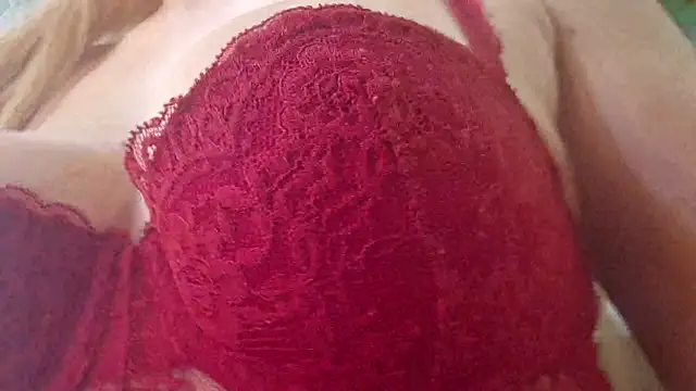 Snapshot of EstrellaWalters chatting on 26, 9, 2025 EstrellaWalters online show from 26, 9, 2025