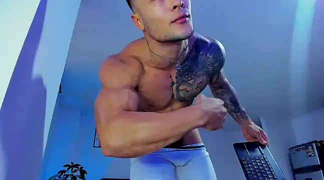 Snapshot of alexander_collin02 chatting on 4, 1, 2025 alexander collin02 online show from 4, 1, 2025