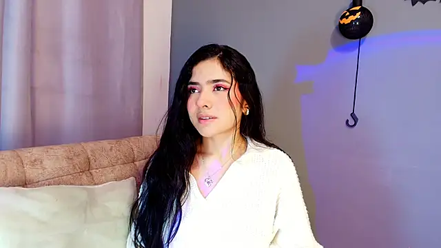 adara johnson   online show from 8, 10, 2025