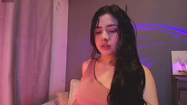 Snapshot of adara_johnson__ chatting on 24, 4, 2026 adara johnson online show from 24, 4, 2026