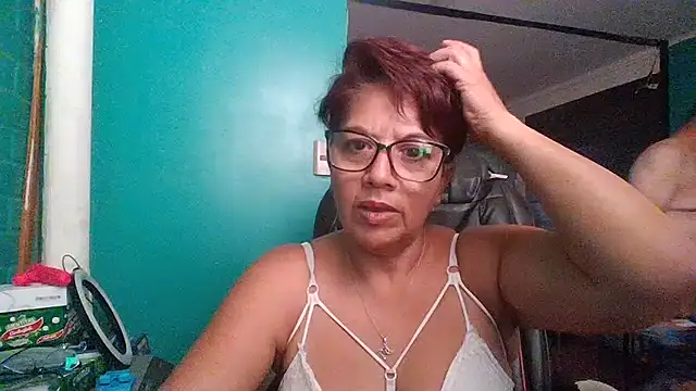 Snapshot of TRISH_MILF chatting on 1, 12, 2024 TRISH MILF online show from 1, 12, 2024