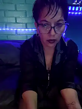 Snapshot of TRISH_MILF chatting on 8, 12, 2024 TRISH MILF online show from 8, 12, 2024