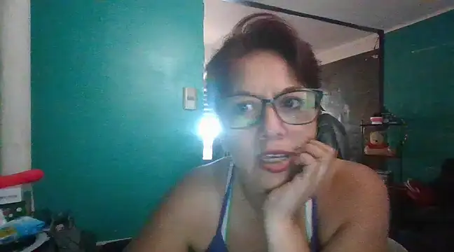 Snapshot of TRISH_MILF chatting on 9, 12, 2024 TRISH MILF online show from 9, 12, 2024