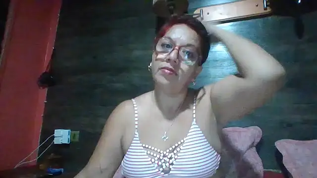 Snapshot of TRISH_MILF chatting on 7, 2, 2025 TRISH MILF online show from 7, 2, 2025