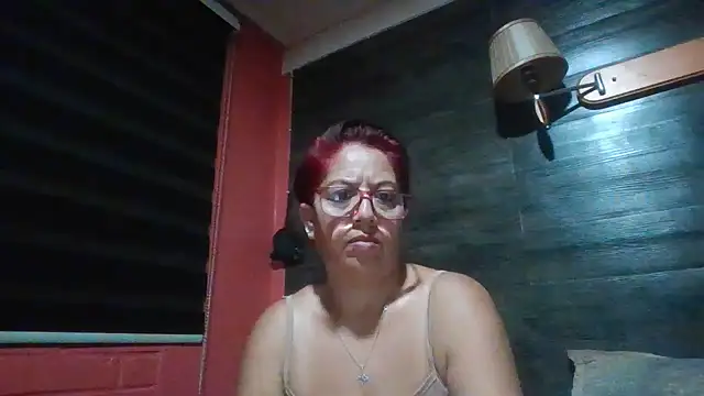 Snapshot of TRISH_MILF chatting on 5, 3, 2025 TRISH MILF online show from 5, 3, 2025