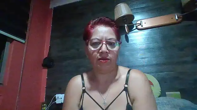 Snapshot of TRISH_MILF chatting on 10, 3, 2025 TRISH MILF online show from 10, 3, 2025