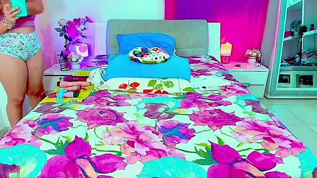 Kendralove31xxx online show from 20, 10, 2025