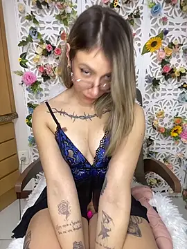 Snapshot of loira_messi chatting on 23, 5, 2026 loira messi online show from 23, 5, 2026