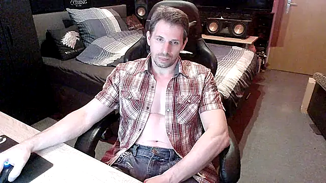 Snapshot of dreamwallker21 chatting on 27, 7, 2026 dreamwallker21 online show from 27, 7, 2026