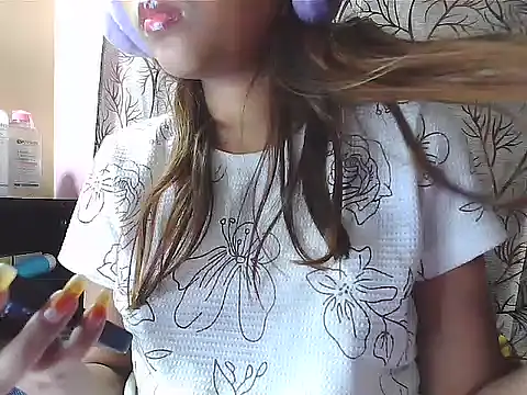 Snapshot of your_Shanvi chatting on 25, 11, 2025 your Shanvi online show from 25, 11, 2025