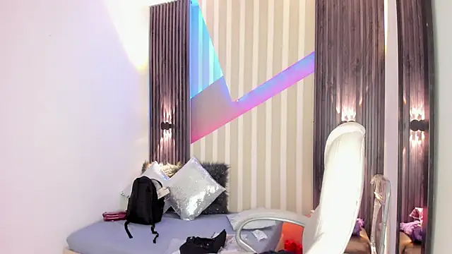 emily layton online show from 20, 11, 2025