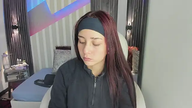 emily layton online show from 20, 12, 2025