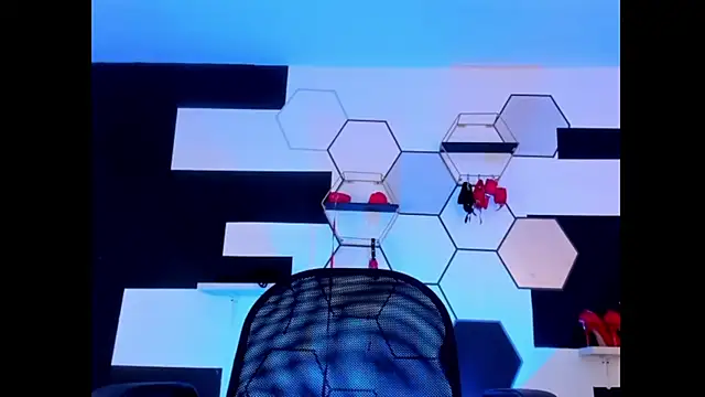 Snapshot of alondrabigtits chatting on 20, 3, 2025 alondrabigtits online show from 20, 3, 2025