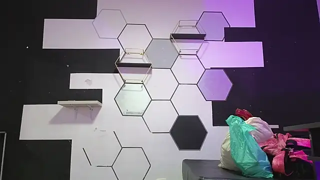 Snapshot of alondrabigtits chatting on 7, 10, 2025 alondrabigtits online show from 7, 10, 2025