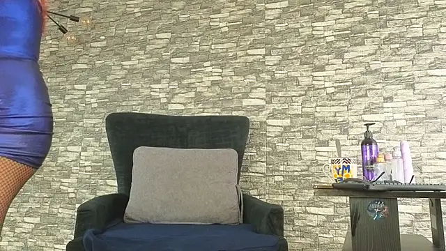 Snapshot of alondrabigtits chatting on 30, 11, 2025 alondrabigtits online show from 30, 11, 2025