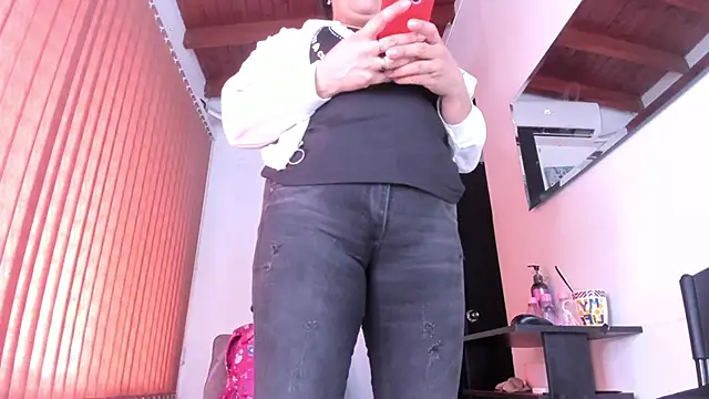 alondrabigtits online show from 19, 4, 2026