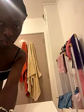 pupine35 online show from 9, 9, 2025