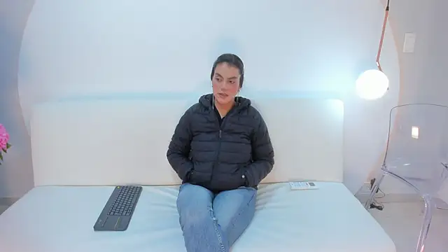 Ada Monroe10 online show from 13, 1, 2026