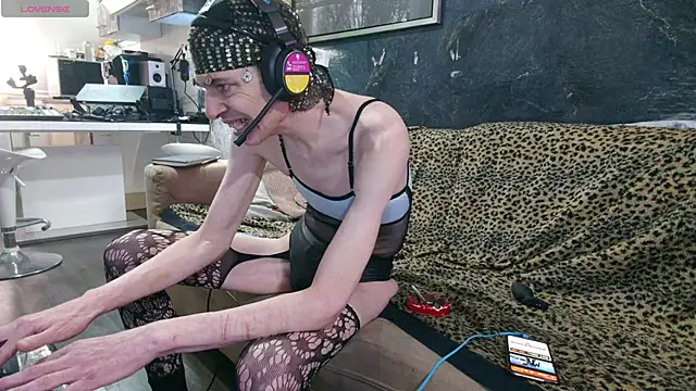 Doggyray44 online show from 23, 1, 2025