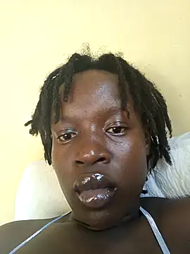 Snapshot of Juicylittle_slute chatting on 6, 10, 2025 Juicylittle slute online show from 6, 10, 2025