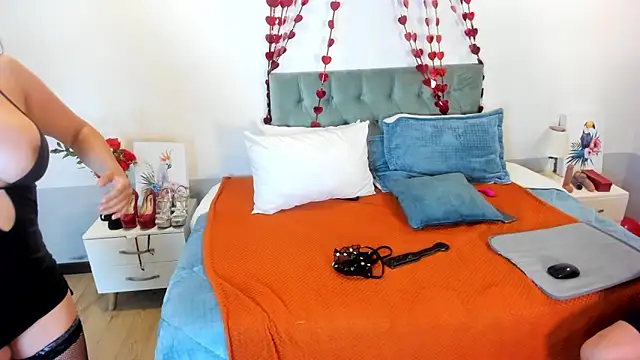 Sam and molly  online show from 15, 2, 2025