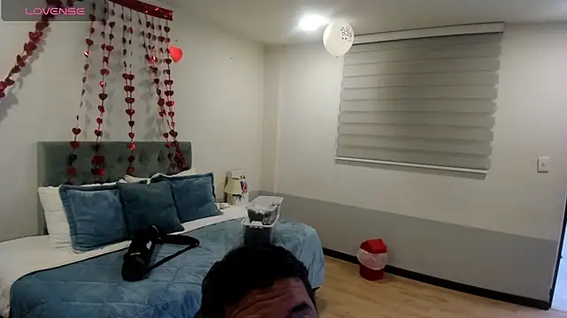 Sam and molly  online show from 18, 2, 2025