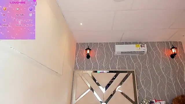 vanessa guzman2 online show from 20, 3, 2025