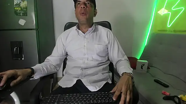 latinmartin73 online show from 14, 1, 2025