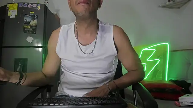 latinmartin73 online show from 16, 1, 2025