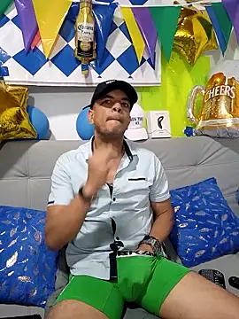 latinmartin73 online show from 3, 10, 2025