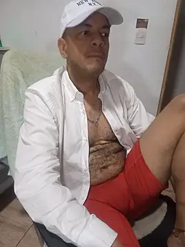 latinmartin73 online show from 4, 2, 2026