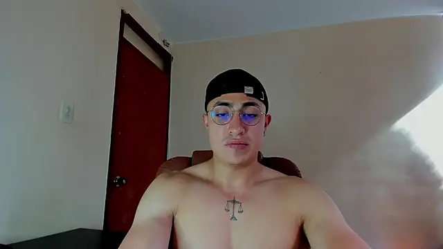 Leoknight online show from 1, 2, 2025