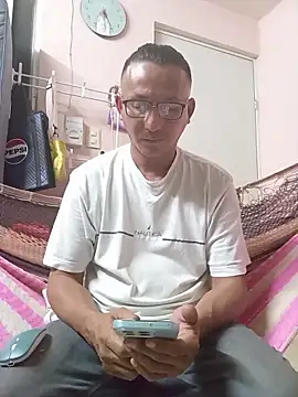 Andresguz35 online show from 3, 11, 2025