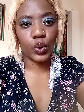 Snapshot of QueenOFthroat chatting on 5, 12, 2024 QueenOFthroat online show from 5, 12, 2024