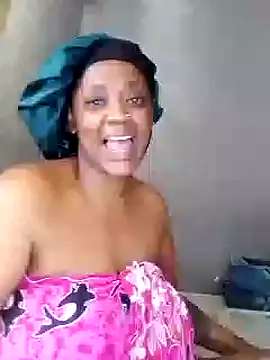 Snapshot of QueenOFthroat chatting on 25, 1, 2025 QueenOFthroat online show from 25, 1, 2025